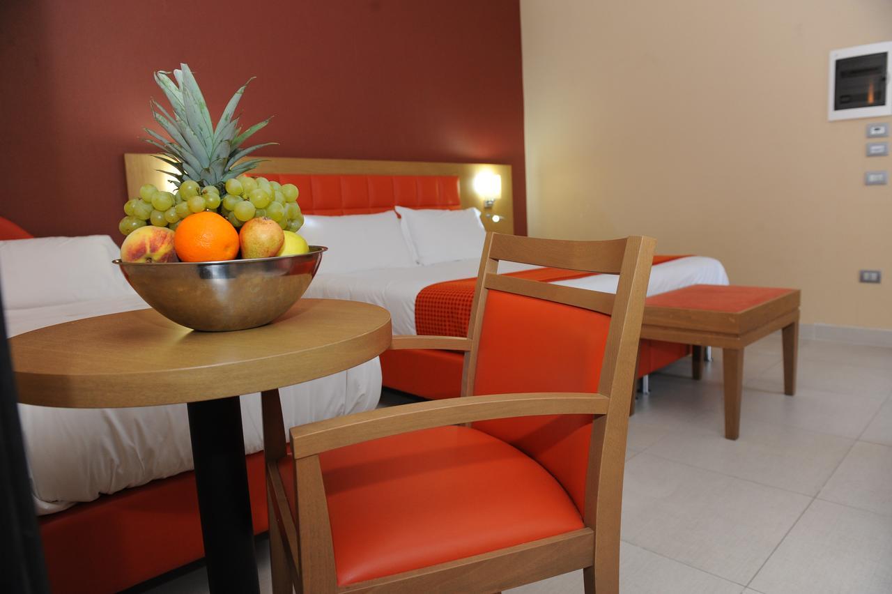 Hotel Ristorante La Campagnola Cassino Buitenkant foto