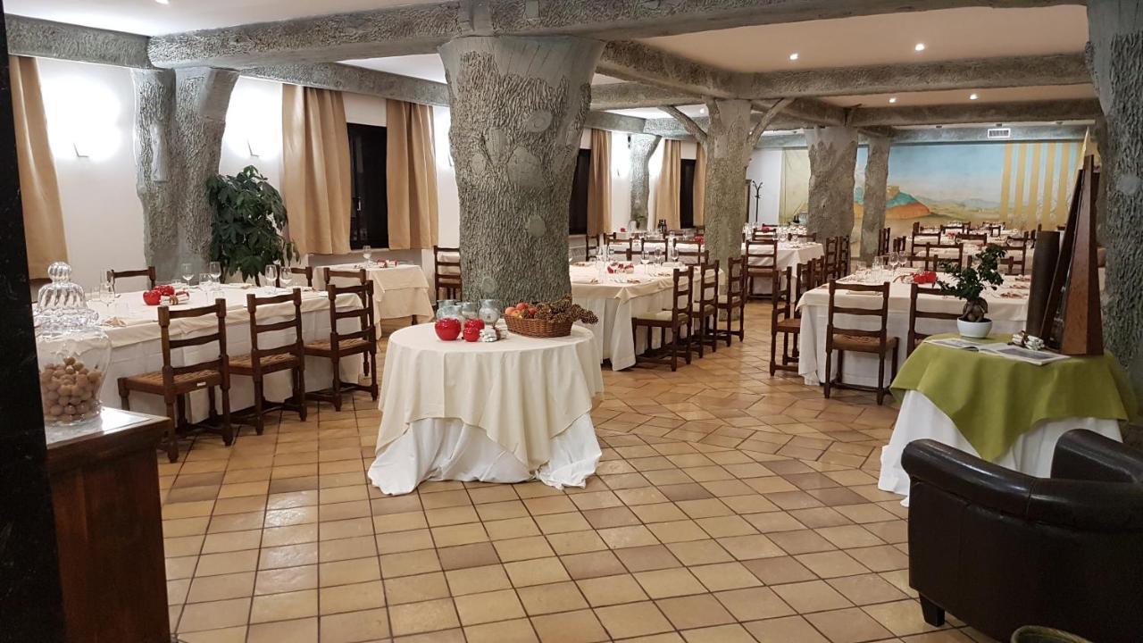 Hotel Ristorante La Campagnola Cassino Buitenkant foto