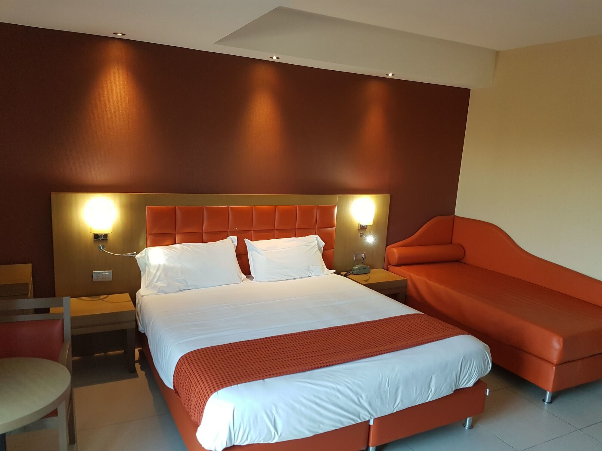 Hotel Ristorante La Campagnola Cassino Buitenkant foto