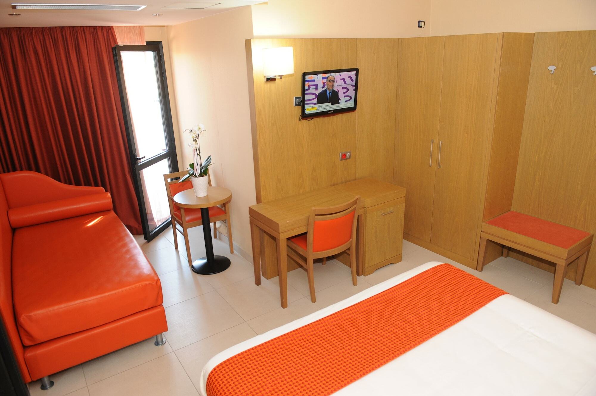 Hotel Ristorante La Campagnola Cassino Buitenkant foto